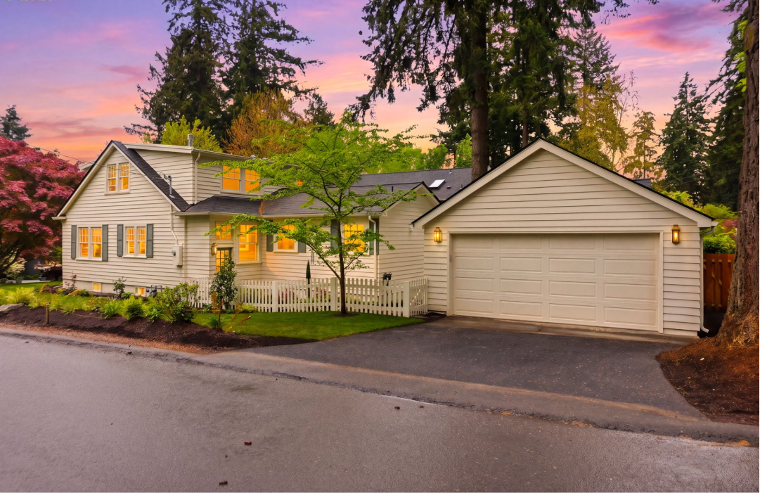 592 9th St, Lake Oswego