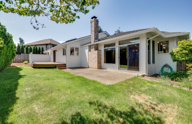 2105 Bridle Way