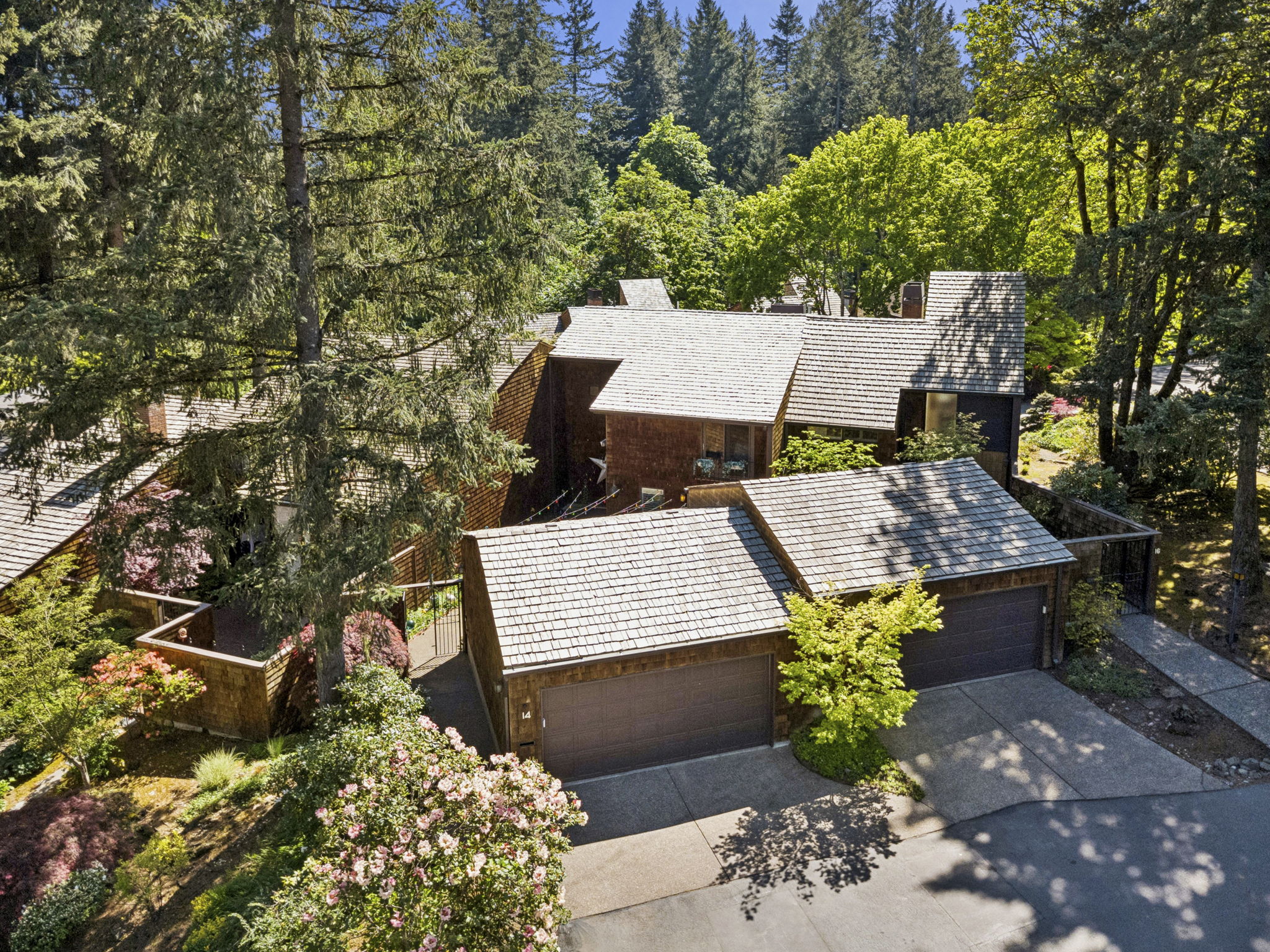 5601 SE Byron Dr