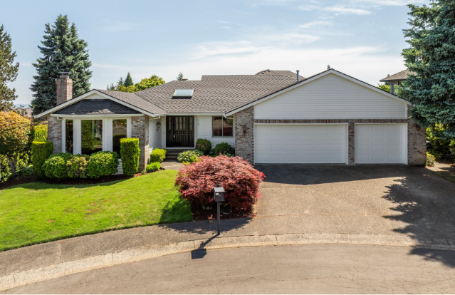 2105 Bridle Way